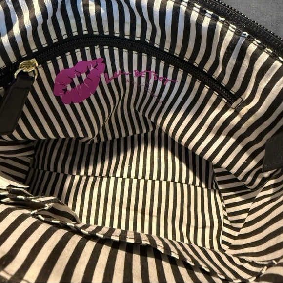 Luv Betsey By Betsey Johnson Small Satchel W/Crossbody Strap - NWOT - Picture 7 of 10